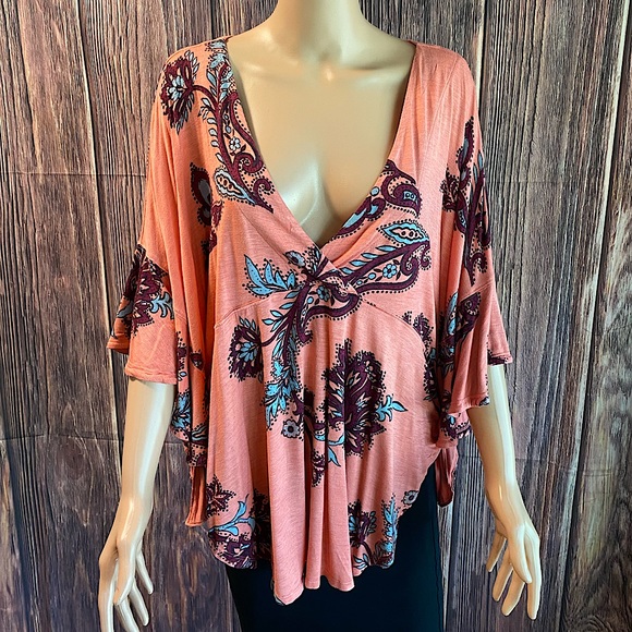 Free People size medium pink purple & blue paisley floral summer boho blouse - Picture 1 of 15